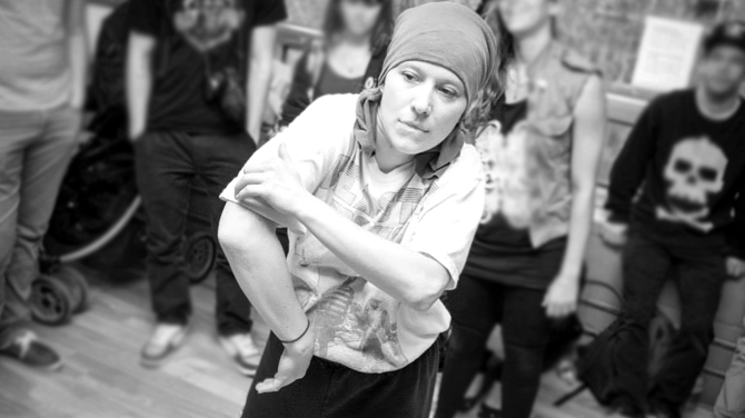 victoriamackenzie_credit_alysphotographie